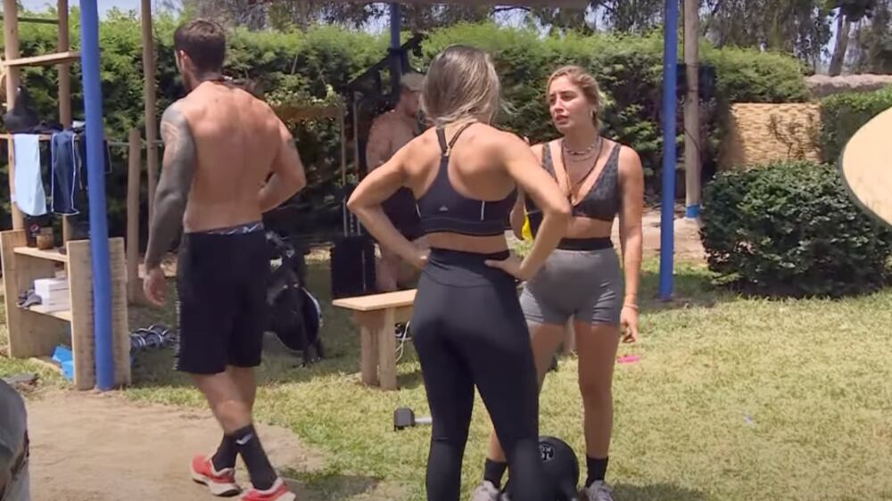 Daniela Castro y Chama en Tierra Brava | Captura: Canal 13