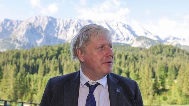 La crisis política lo llevó a la dimisión