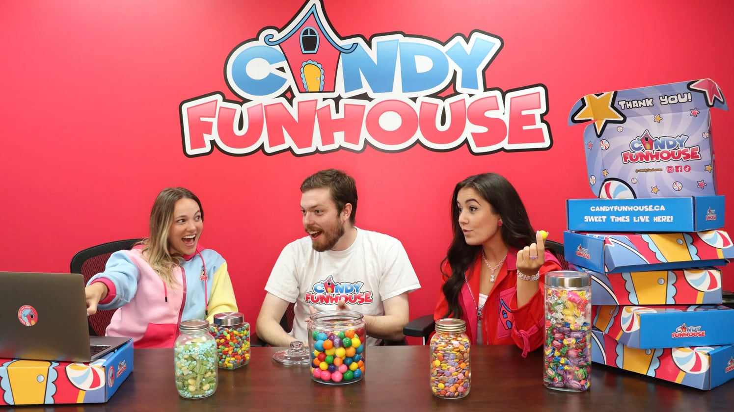 Candy Funhouse, la empresa que paga por probar sus dulces desde casa.