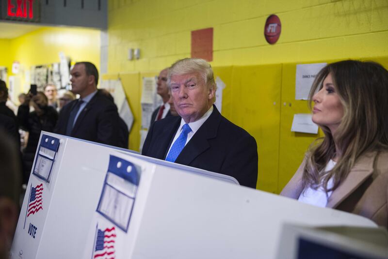 Trump votando