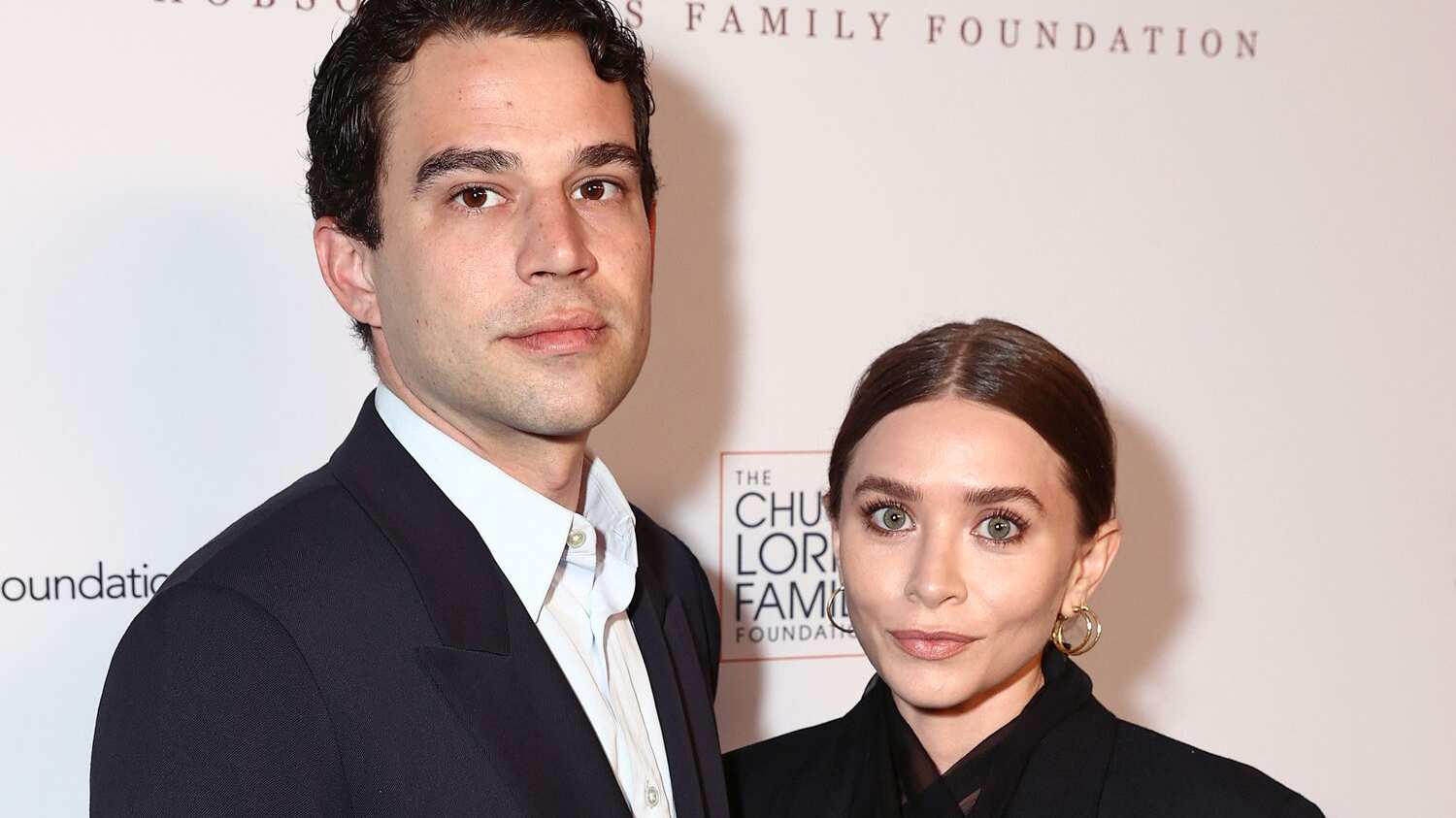 Ashley Olsen, deu à luz em segredo seu primeiro filho, Otto