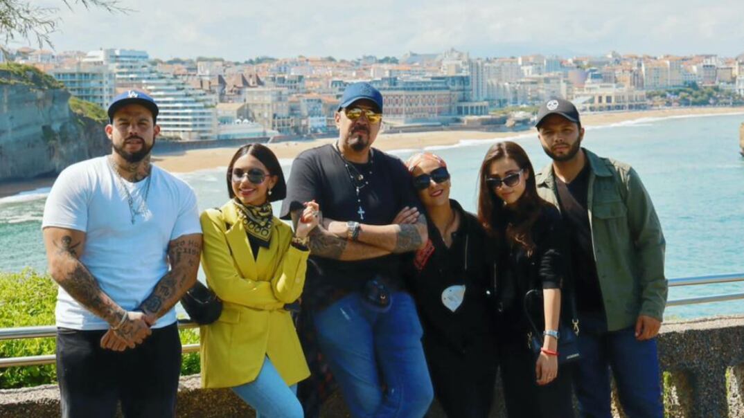 Ángela Aguilar siempre ha presumido la unión que tiene con su familia.