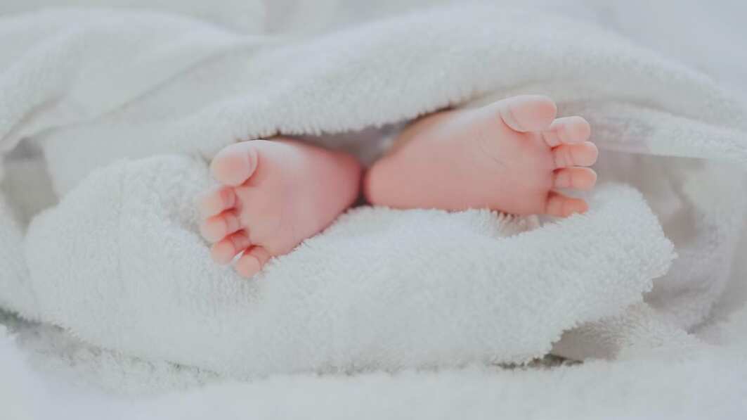 La niña, al parecer, quería a sus papás solo para ella