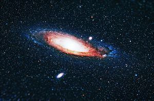 Andrómeda y la razón por la que la llaman “galaxia caníbal”: ¿Es un peligro para la Tierra?