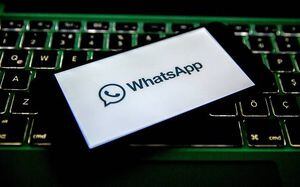 Todo lo que debes saber del modo oscuro de WhatsApp