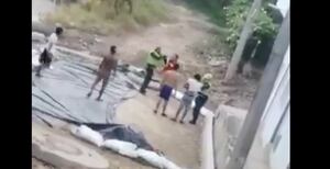 Un policía fue asesinado cuando intentaba hacer cumplir la cuarentena a un grupo de personas