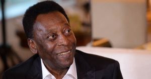 Após retirada de tumor, Pelé apresenta 'boa condição clínica' e deixa UTI