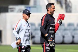 "Es el hombre grande del equipo": La satisfacción de Rueda al contar con Bravo en la Roja