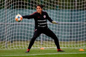 Natalia Campos aprovecha el "boom" de la Roja femenina en España y ficha en club de la segunda división