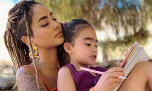 "Al que no le gusta, cómprese una vida": Camila Recabarren muestra cambio de look junto a su hija