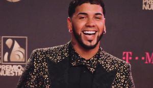 Este es el mini doble de Anuel AA que él mismso mostró en redes sociales
