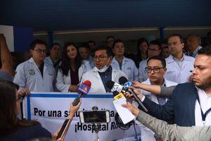 Médicos exigen al Gobierno una resolución inmediata a sus demandas