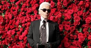Morre o estilista alemão Karl Lagerfeld, aos 85 anos