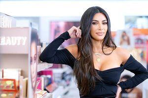 Kim Kardashian paralizó el corazón de más de uno con esta espectacular fotografía en traje de baño mientras se ejercita