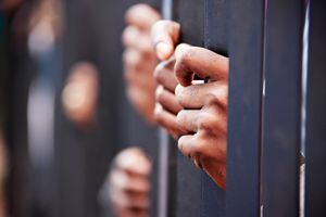 Corrección atiende brote de COVID-19 en cárcel de Bayamón