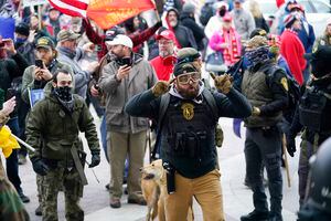 Activaron toda la Guardia Nacional de Washington tras ingreso de agitadores al Capitolio