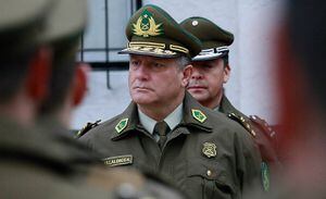 "Operación Huracán": General Villalobos decide desvincular de Carabineros a cuatro imputados clave