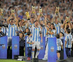 "La ayudaron a ser campeona": histórico de Uruguay desmerece título de Argentina
