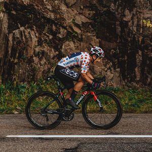 Richard Carapaz quedó como el mejor ciclista de Latinoamérica del Mundial Imola