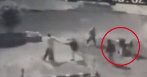 (VIDEO) Hombre casi es linchado cuando fue confundido por un ladrón