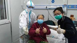 Coronavirus: paciente de 98 años se recupera en China