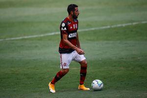 Mauricio Isla y su particular debut a nivel de clubes en Chile a los 32 años