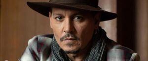 Johnny Depp regresa para luchar por su carrera con un impresionante cambio de look