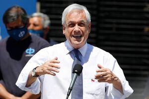 La advertencia del diputado Bianchi a Piñera: "Ni sus brazos cortos, ni manos largas lo sacarán del fango"