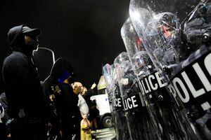 Filadelfia en llamas: decretan toque de queda por protestas, vandalismo y saqueos a pocos días de las elecciones