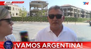 Claudio Borghi sufre insólita desconocida en plena entrevista en vivo con un canal argentino en Qatar