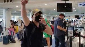 Turista se altera con la prensa en el aeropuerto Luis Muñoz Marín