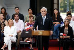 De los "tiempos mejores" a los "tiempos difíciles": el discurso de Piñera por 30 años de democracia