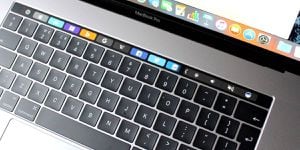 Apple patenta el teclado del futuro: cada tecla funciona como la Touch Bar de la MacBook Pro