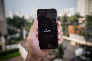 Uber sale en apoyo de los comerciantes con Uber Shopping