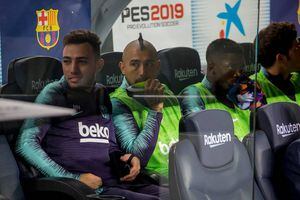 Rey postergado: Vidal sigue sentado en la banca del Barcelona y suma dos partidos quedándose sin jugar