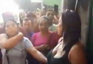 ¡Impresionante! Así reaccionaron ciudadanos contra una presunta ladrona en el centro de Medellín