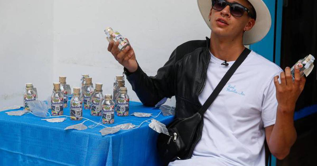 Un uomo vende “bombole d’aria” in Colombia – Metro World News