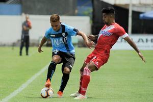 Deportes Iquique tuvo a un encendido Pérez en el arco para poder empatar sin goles con Curicó