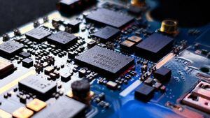 Qualcomm espera lanzar a finales del 2023 chip “competencia” del M1 de Apple
