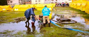 FOTOS: campamento de venezolanos en Bogotá se inundó tras torrencial aguacero