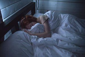 5 formas de calmar tu mente ansiosa antes de dormir