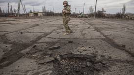 Putin ordena desplegar tropas en el este de Ucrania para “mantener la paz”
