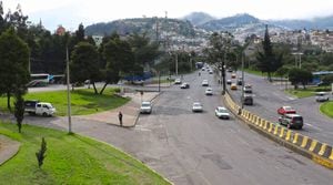 ¿Para sacar el salvoconducto en Quito el vehículo no debe tener multas? La Secretaría de Movilidad responde