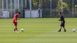 Charles Aránguiz volvió a entrenar en el Leverkusen tras superar problemas en la rodilla