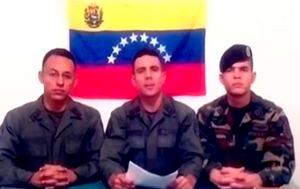 Militares venezolanos se rebelan contra Maduro y piden refugio en Colombia